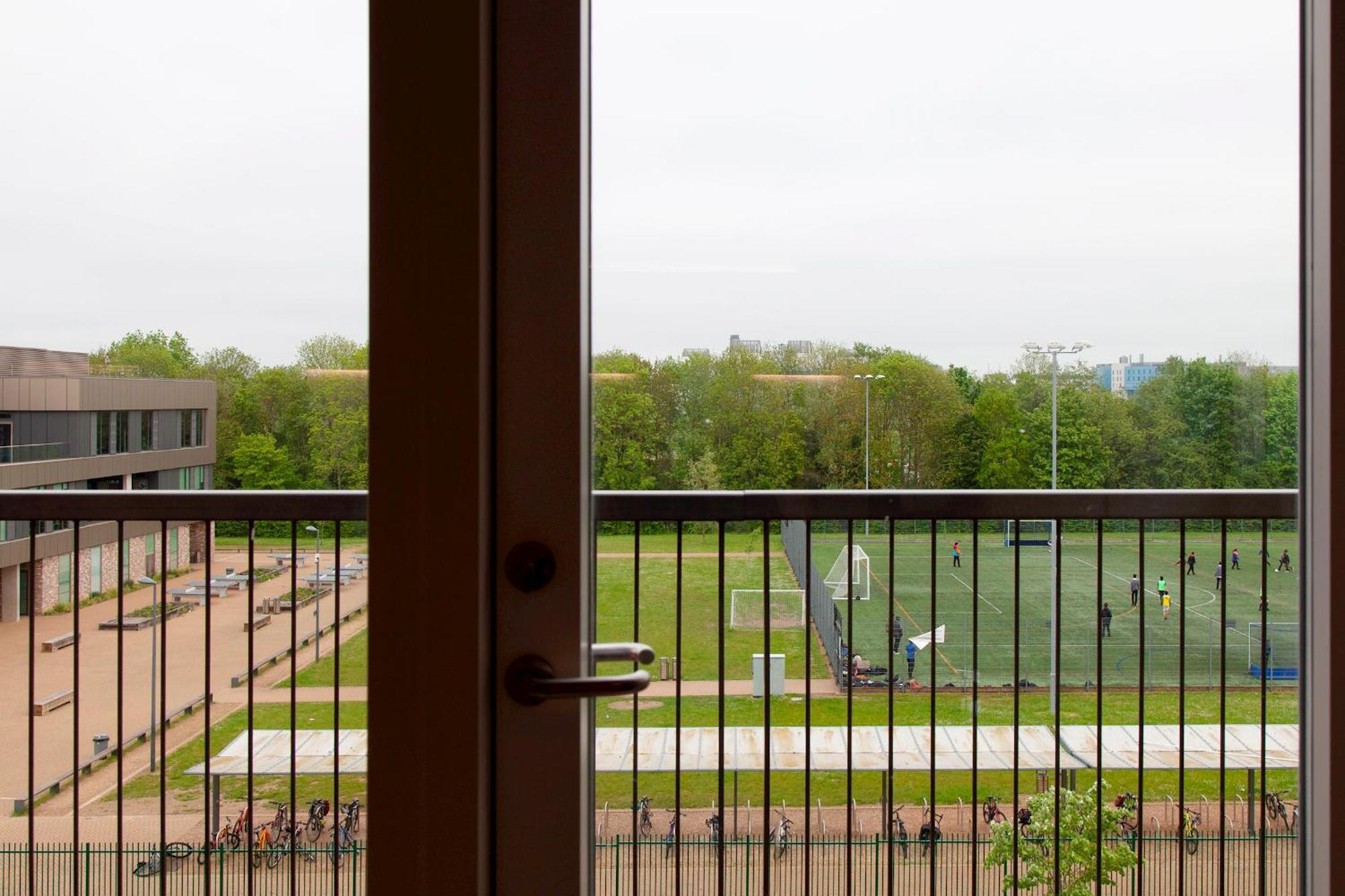 Pass The Keys Stunning And Spacious Modern Flat - Own Car Park Кембридж Экстерьер фото